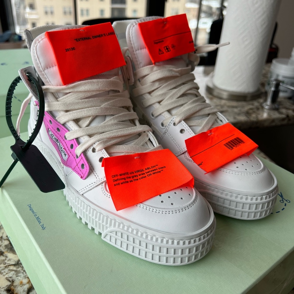 Off white 3.0 court lace up sneakers